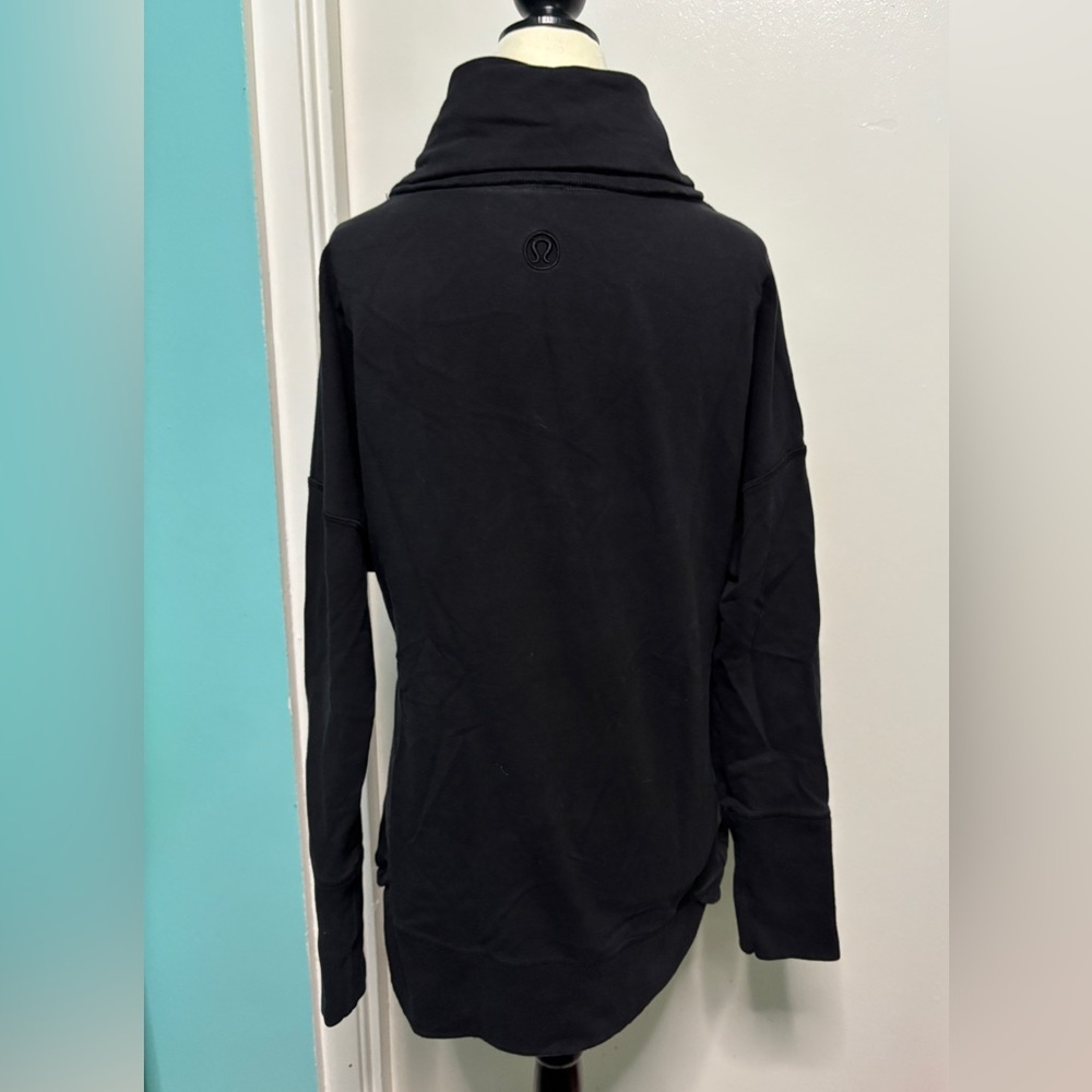 LULULEMON BLACK REST DAY PULLOVER - Picture 13 of 16